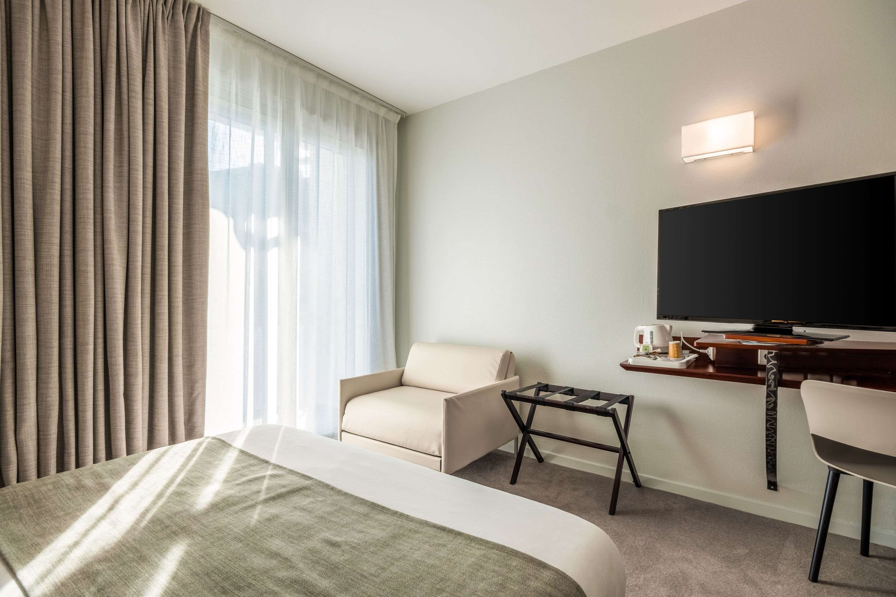 1 lit queen size, canapé-lit 1 place | 1 bedroom, premium bedding, minibar, in-room safe