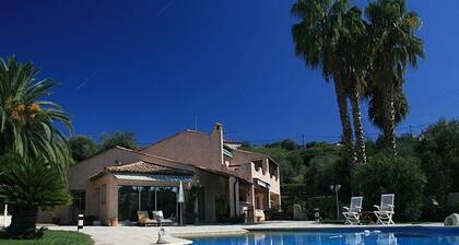 Hotel ibis Styles Aix en Provence Mas des Oliviers