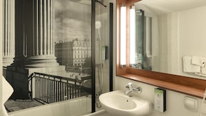 Rainfall showerhead, eco-friendly toiletries, hair dryer, towels