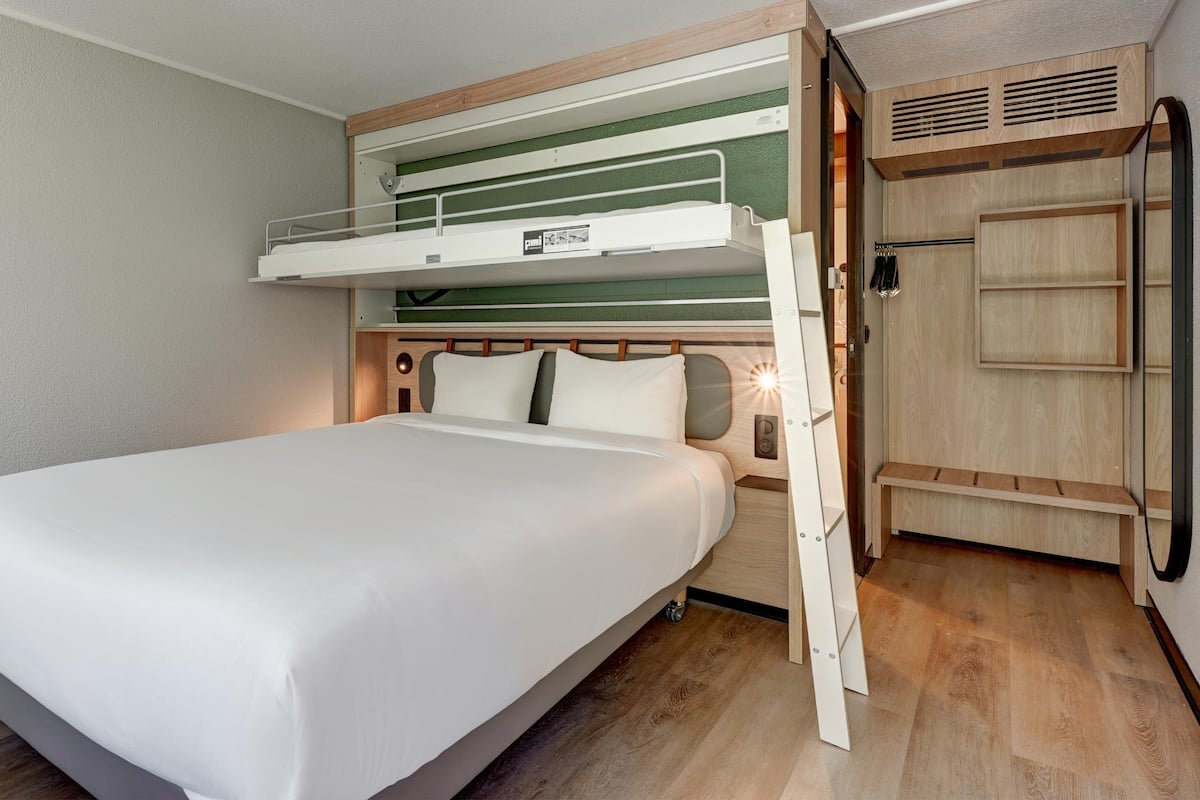 Camera Standard, letti multipli | Biancheria da letto di alta qualità, ferro/asse da stiro, Wi-Fi gratuito