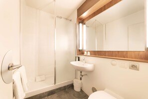 Articles de toilette écologiques, serviettes fournies