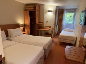 Standard Room, 3 Single Beds