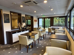 Daily buffet breakfast (EUR 13.9 per person)