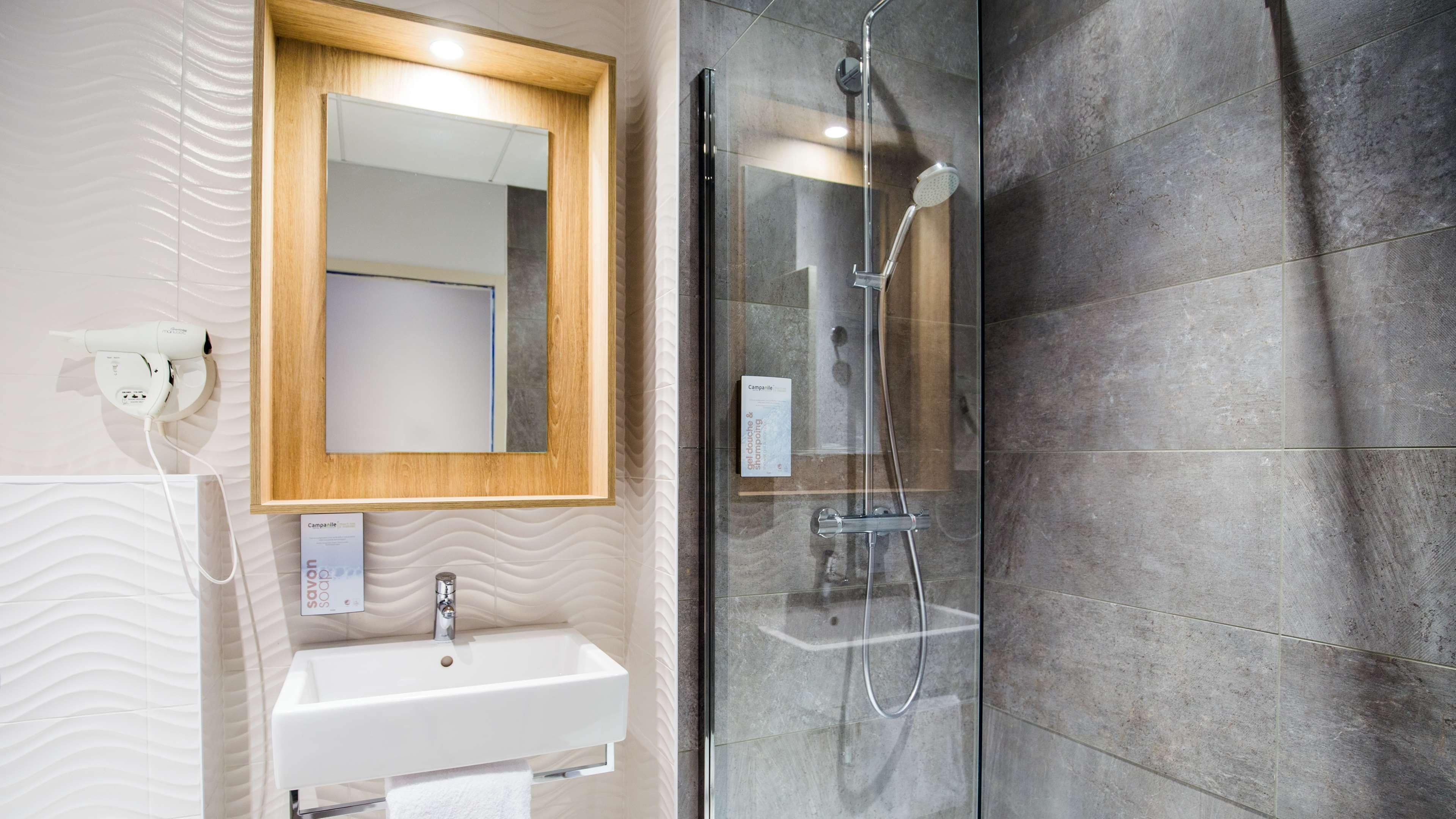 room, 1 double bed (next generation) | bathroom | shower, eco-friendly toiletries, hair dryer, towels