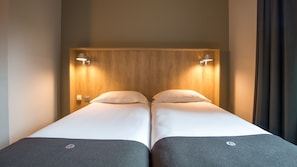 Room, 2 Twin Beds (Next Generation) | Desk, iron/ironing board, free cribs/infant beds, free WiFi