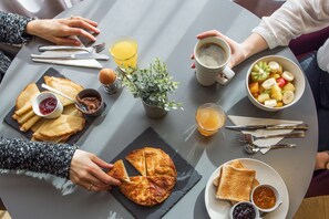Tägliches kontinentales Frühstück gegen Gebühr
