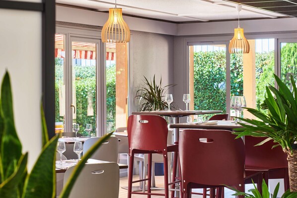 Restaurant - Kyriad Direct Strasbourg Ouest - Zénith (Strasbourg)