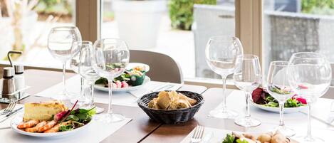 Dinner served, French cuisine