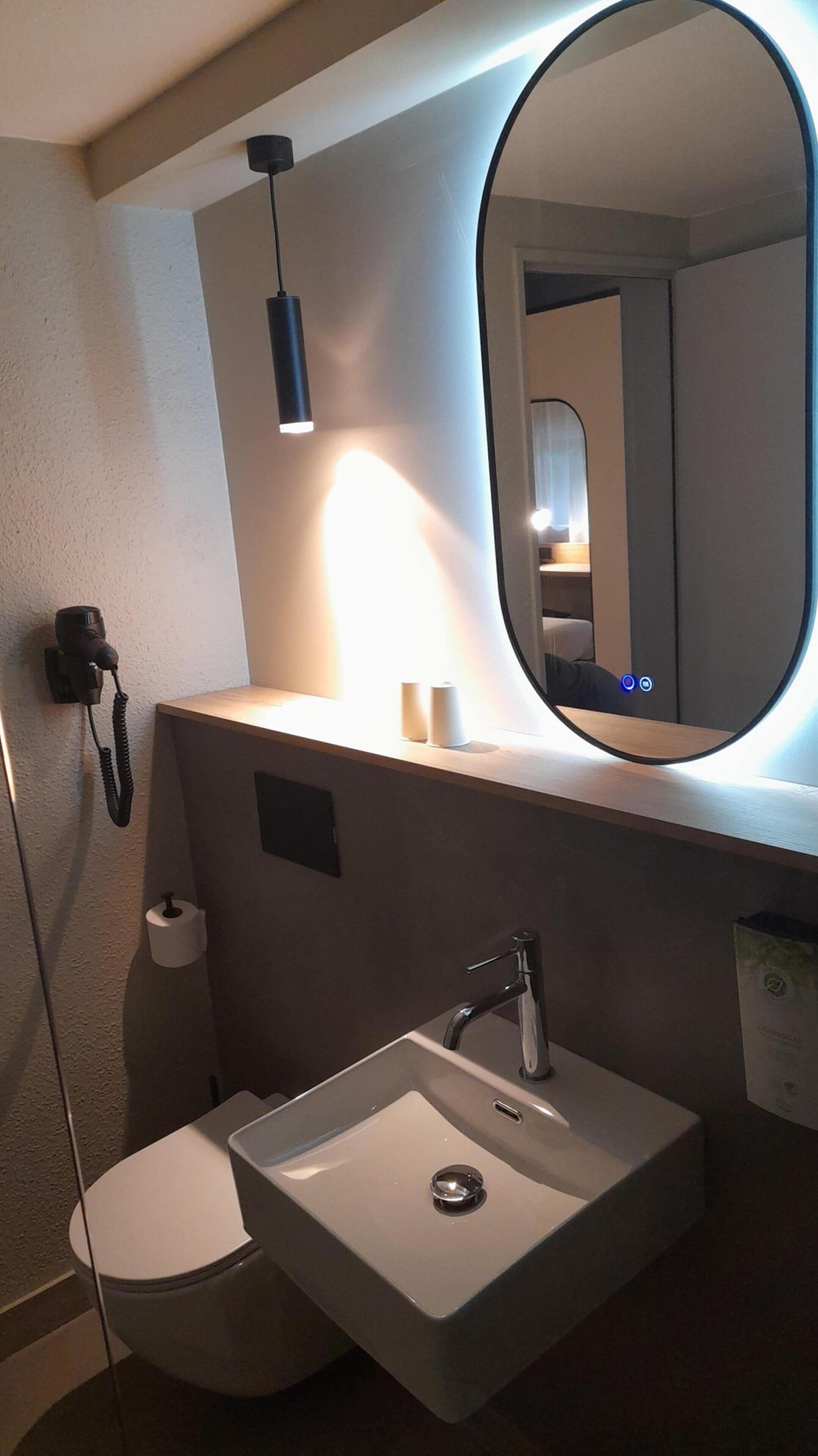 حمام لذوي الاحتياجات الخاصة