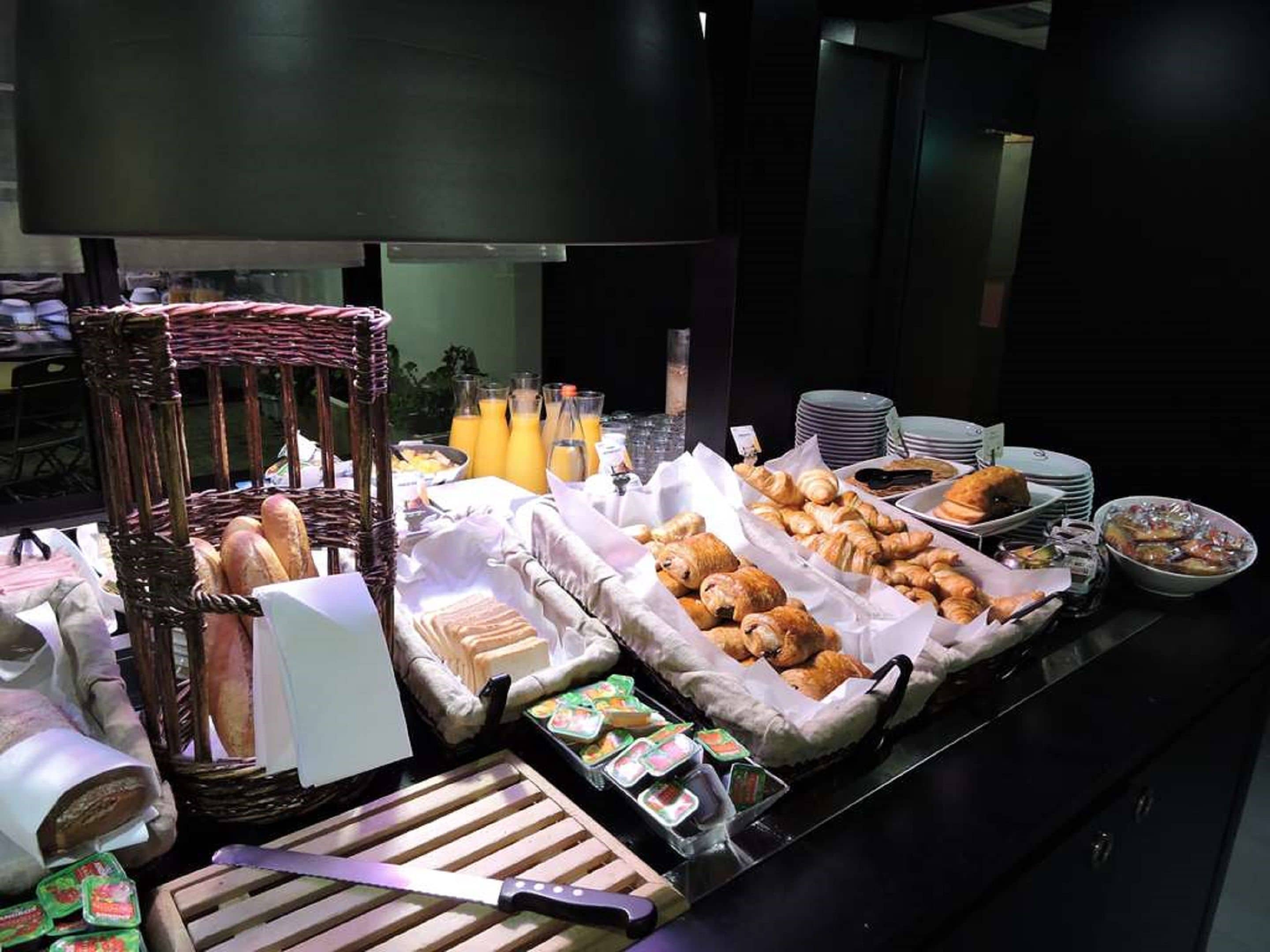 daily buffet breakfast (eur 14.90 per person)