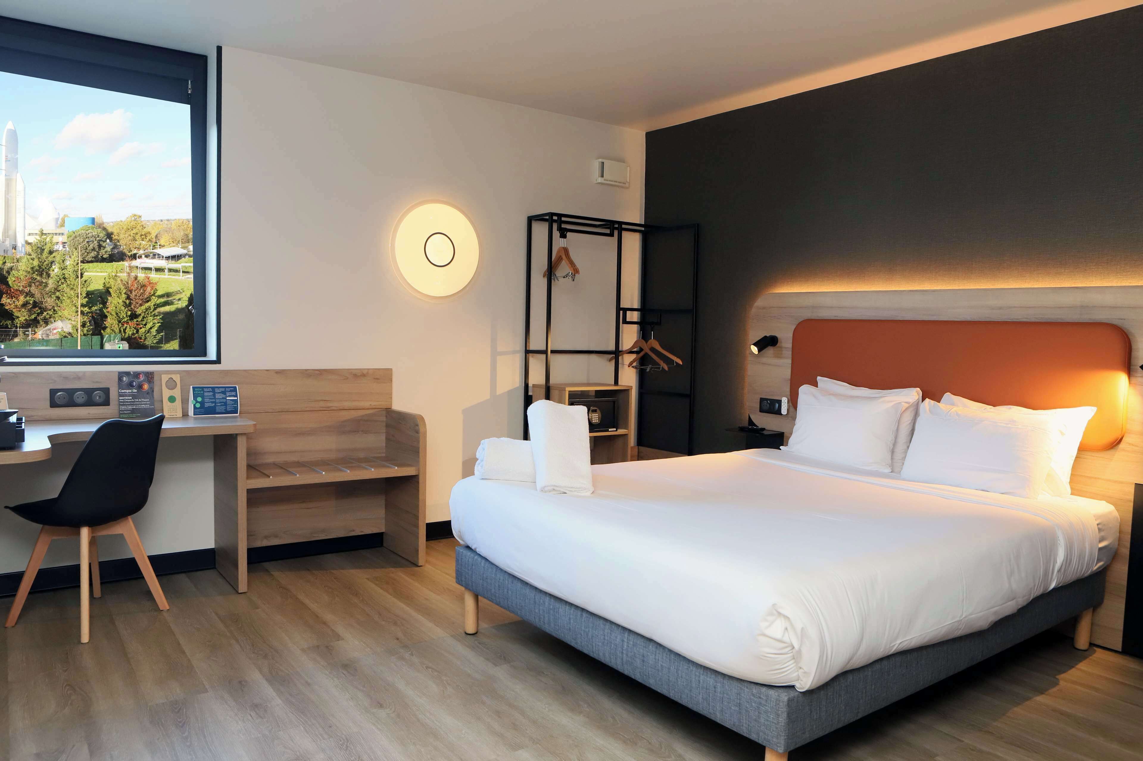 Chambre Supérieure, 1 lit double | 1 chambre, literie de qualité supérieure, bureau