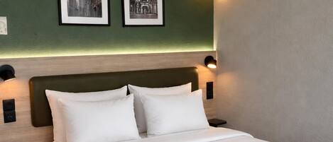 Standardzimmer, 1 Doppelbett | Hochwertige Bettwaren, Schreibtisch, Verdunkelungsvorhänge