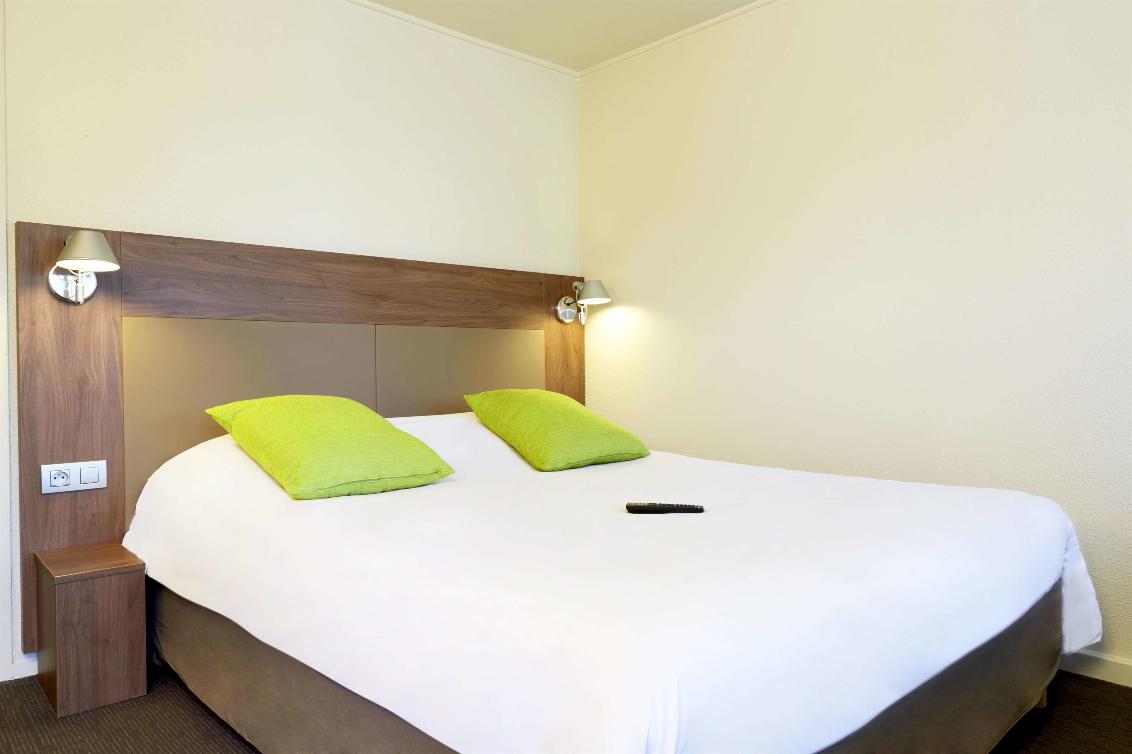 Literie de qualité supérieure, ameublement personnalisé, bureau