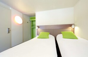 Premium bedding, individually furnished, desk, laptop workspace - Campanile Bethune Fouquieres (Fouquieres-les-Bethune)