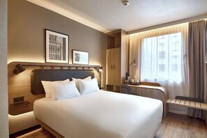 Hypo-allergenic bedding, in-room safe, desk, soundproofing - Hotel Campanile WROCLAW - Stare Miasto (Wroclaw)