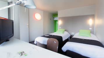 Ropa de cama de alta calidad, escritorio y cortinas blackout