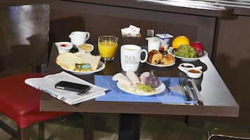 Daily buffet breakfast (EUR 13.90 per person)