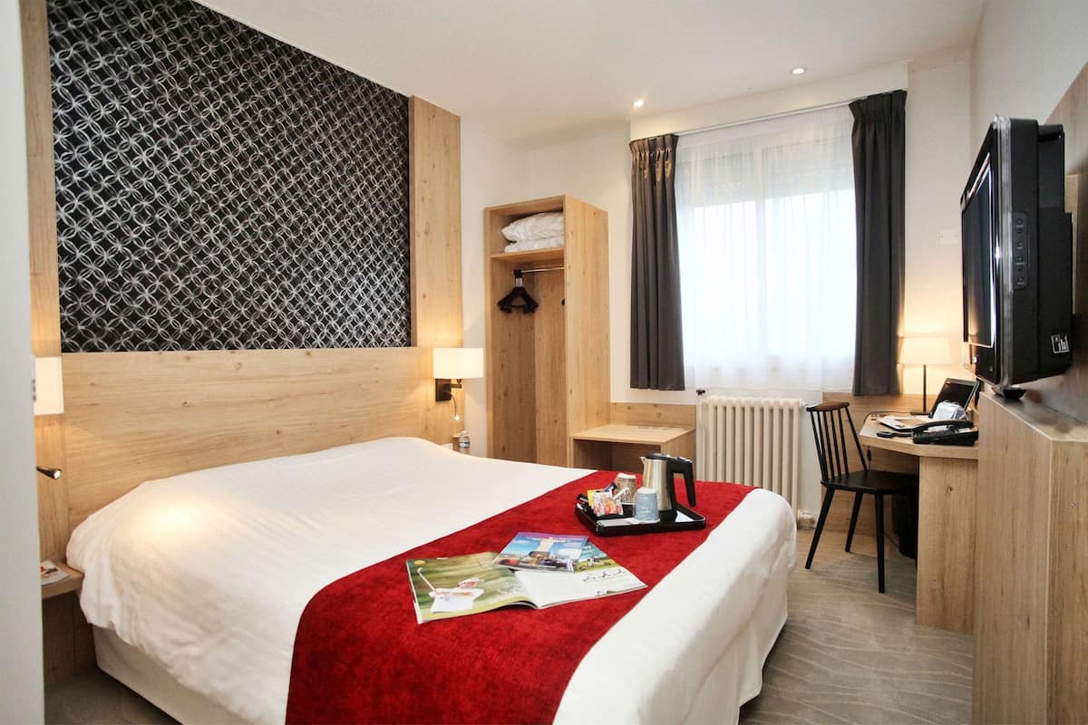 Standard Room, 1 Double Bed | Room amenity