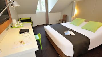 Ropa de cama de alta calidad, escritorio y cortinas blackout