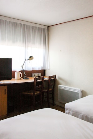 Standard Room, 2 Single Beds