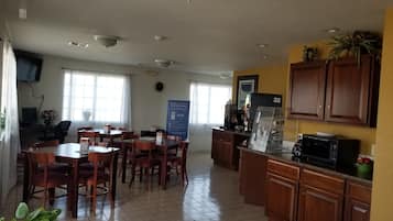 Free continental breakfast