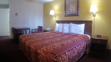 Iron/ironing board, free WiFi, bed sheets