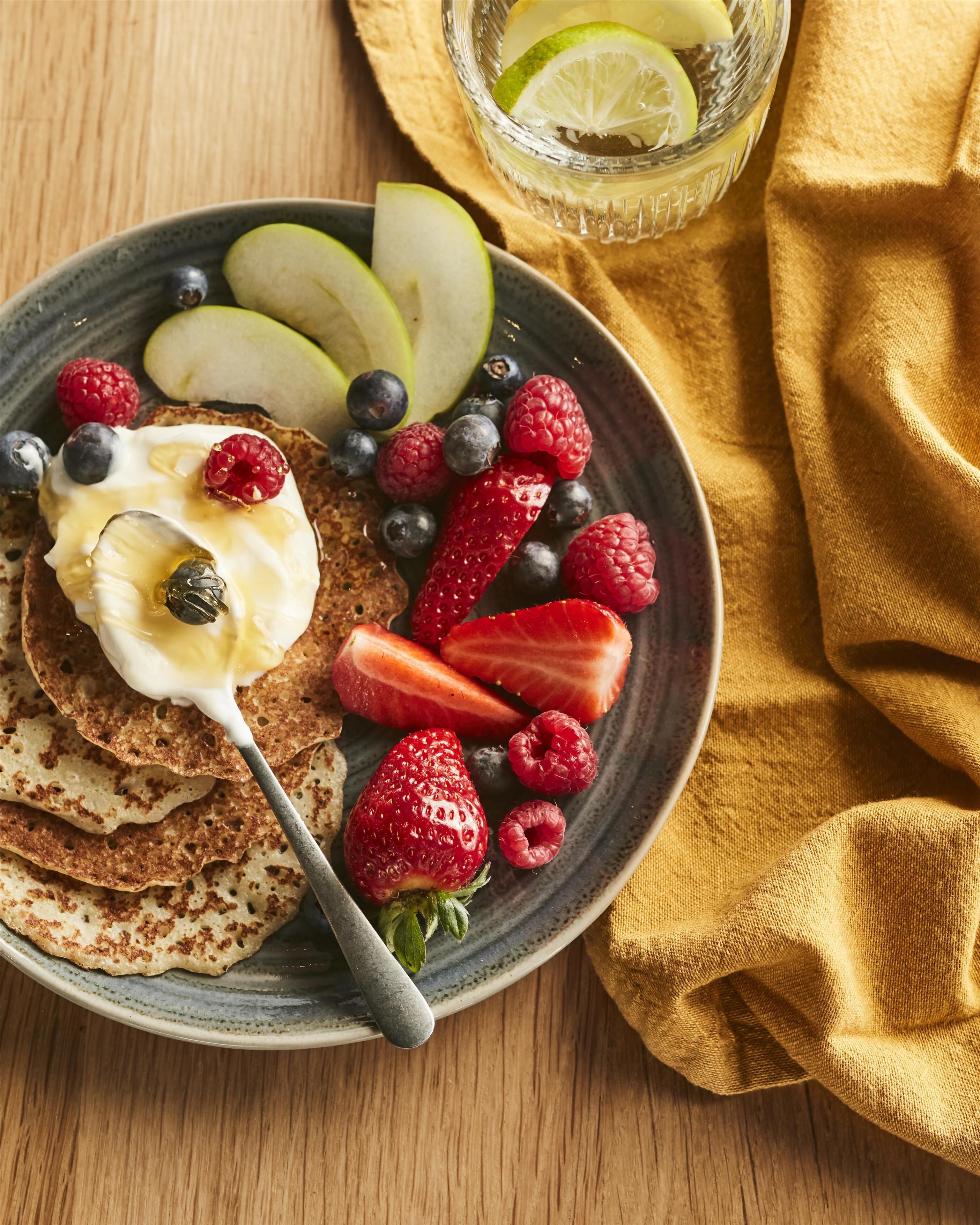 Daily buffet breakfast (EUR 16.90 per person)