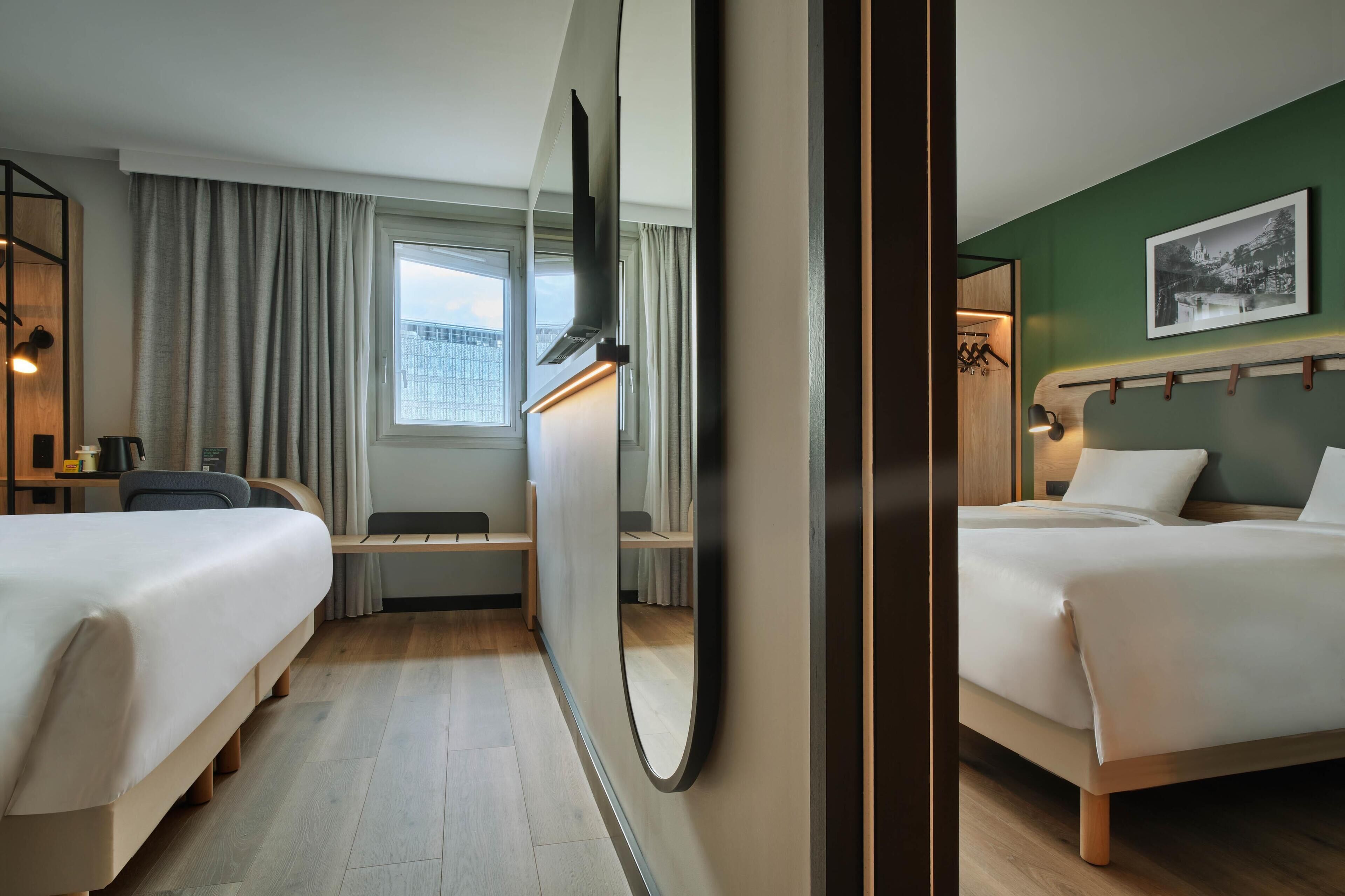 Standard Room, 2 Twin Beds | Premium bedding, desk, laptop workspace, blackout drapes