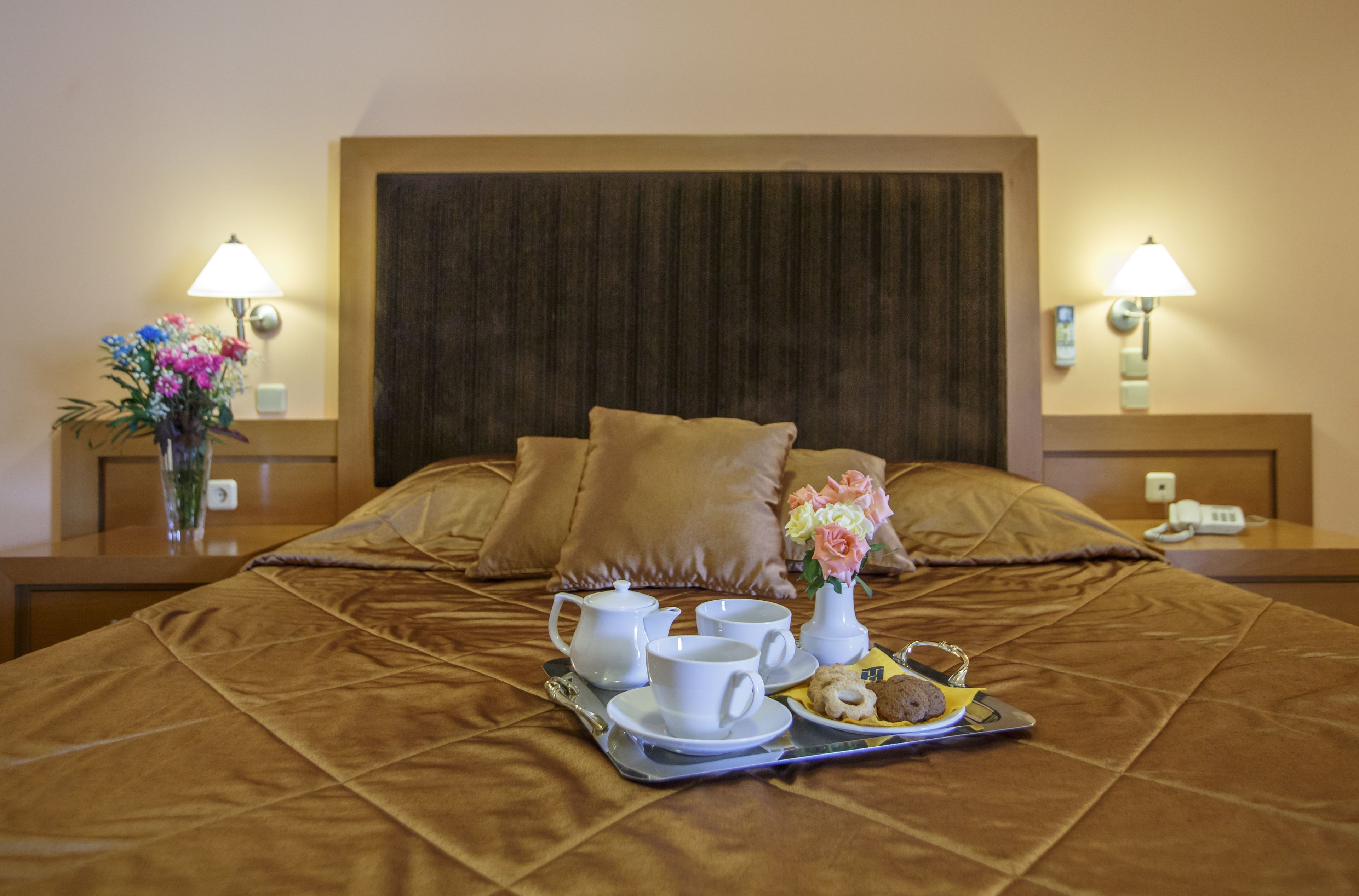 junior suite (building 2) | 1 bedroom, premium bedding, in-room safe, blackout curtains