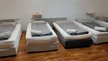 Family Suite | Premium bedding, desk, soundproofing