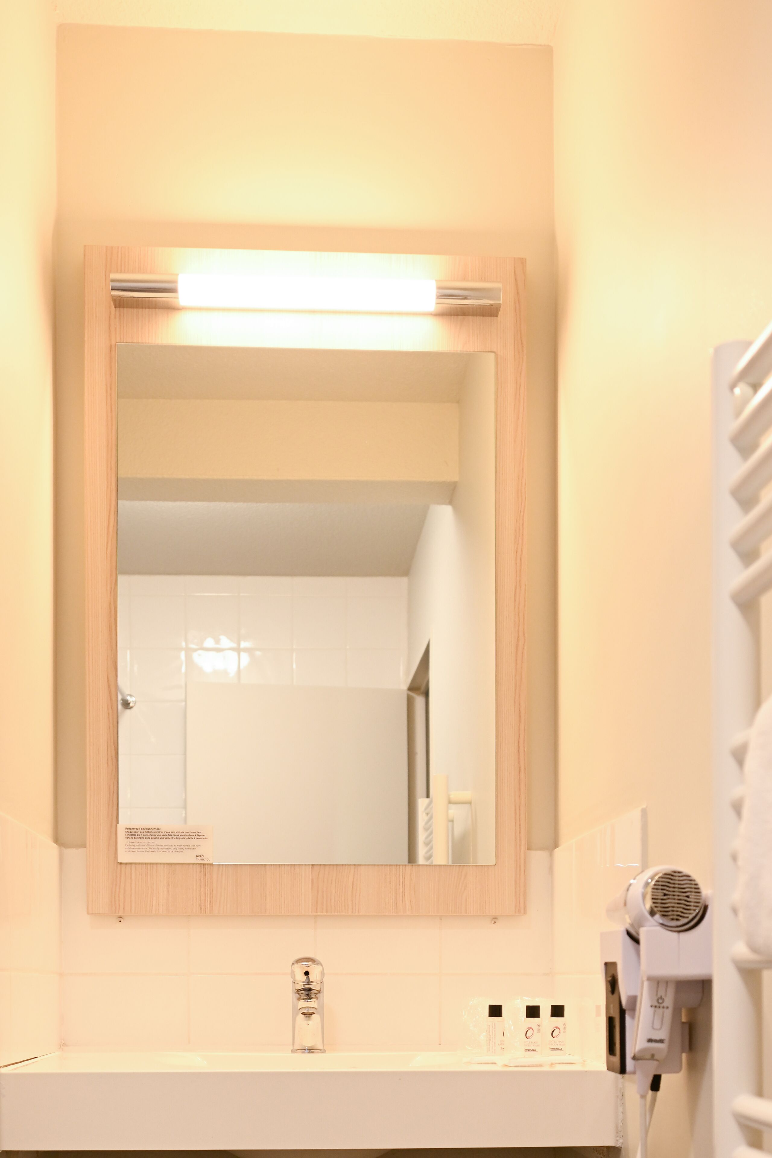 comfort triple room | bathroom | shower, rainfall showerhead, free toiletries, hair dryer