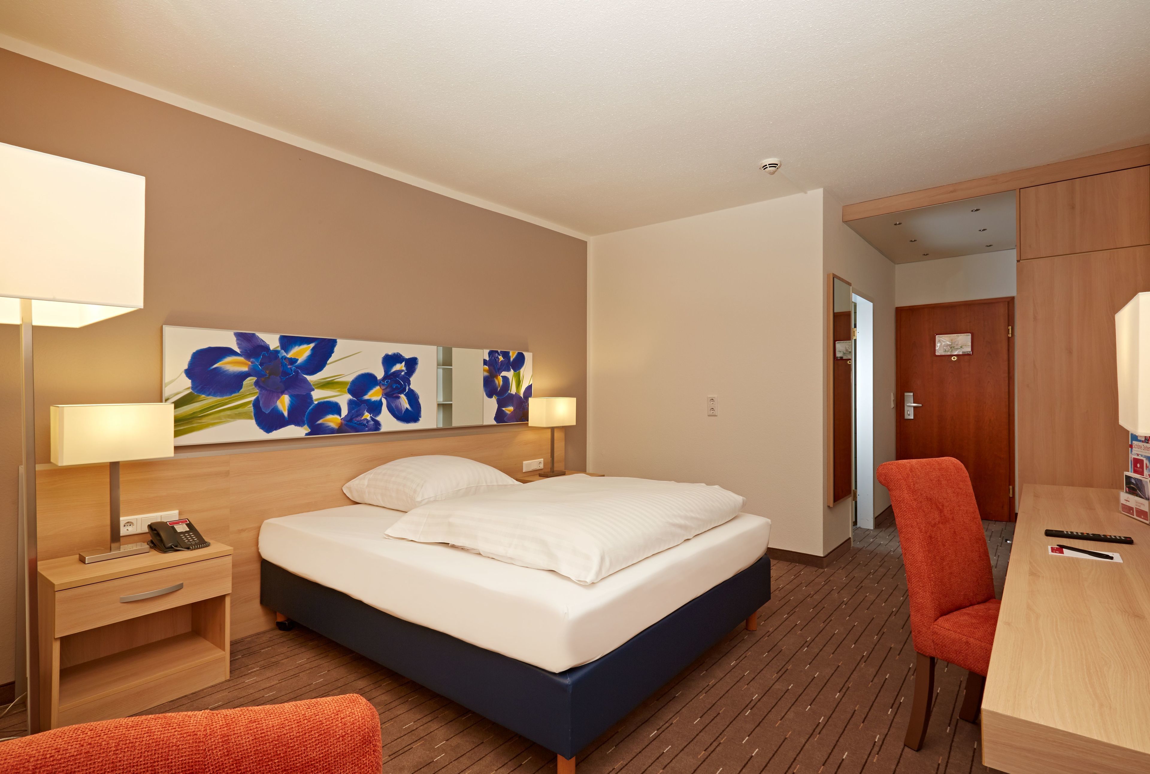 desk, iron/ironing board, free cots/infant beds, rollaway beds