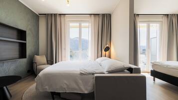 Suite, Seeblick | Minibar, Zimmersafe, Schreibtisch, Verdunkelungsvorhänge