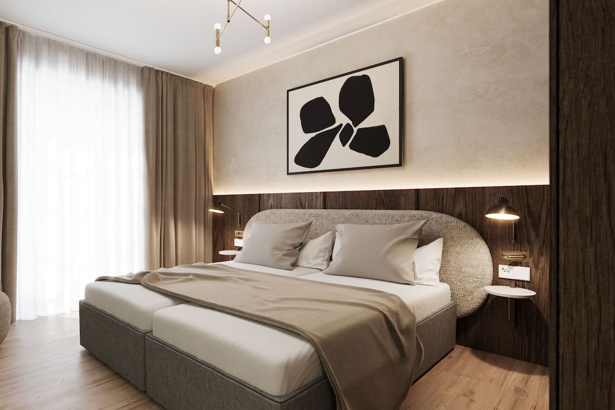 Minibar, Zimmersafe, Schreibtisch, Verdunkelungsvorhänge