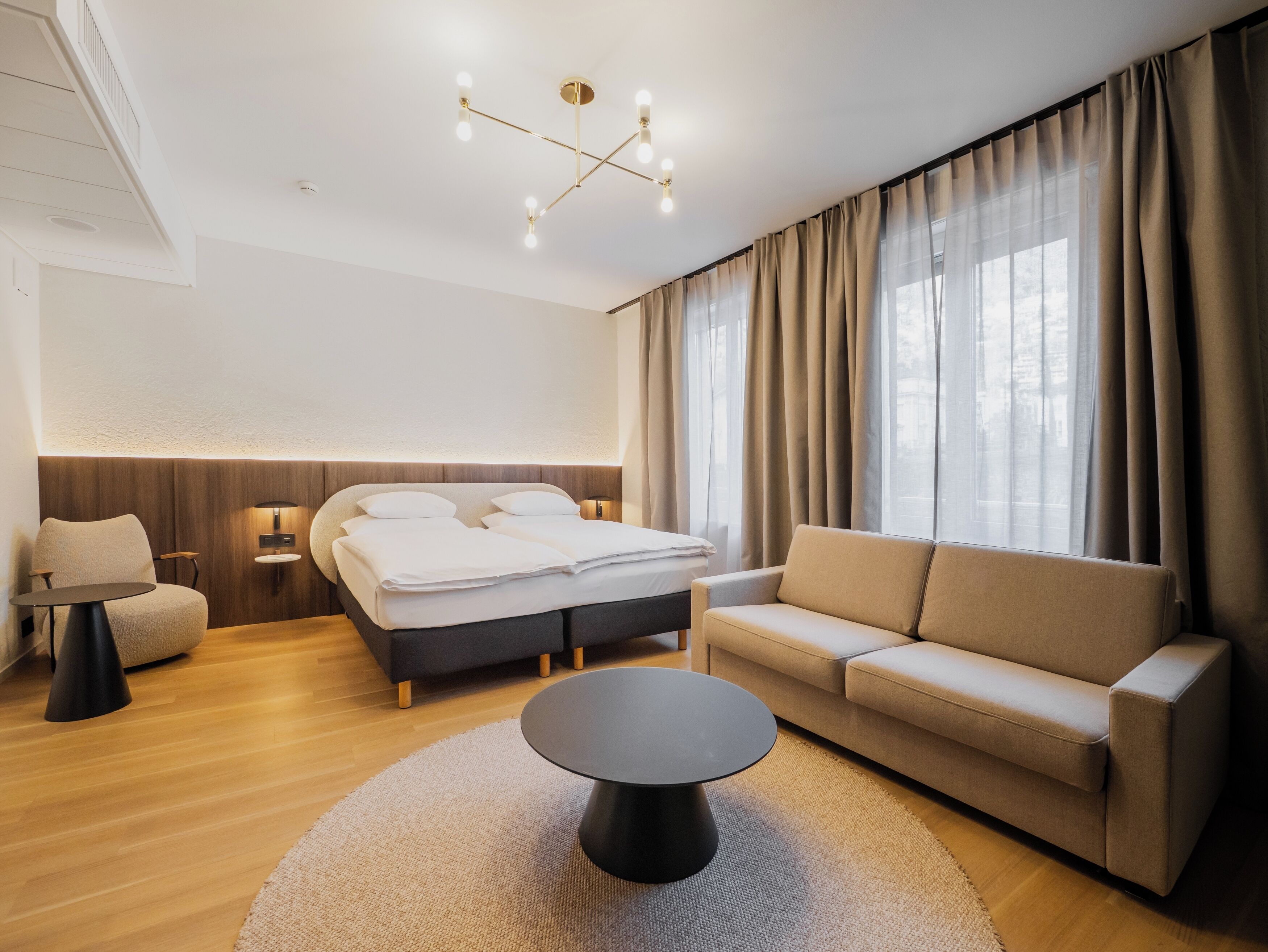Minibar, in-room safe, desk, blackout curtains