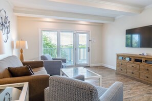 Suite, 1 chambre | Coin séjour