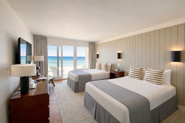 Room, Oceanfront | In-room safe, blackout drapes, iron/ironing board, free WiFi