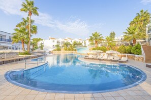 2 outdoor pools, pool umbrellas, sun loungers
