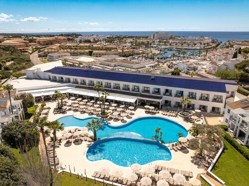 Marsenses Paradise Club Hotel