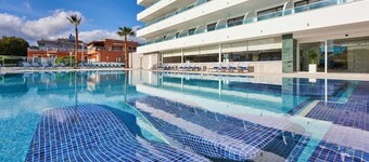 Globales Torrenova Adults Only +16