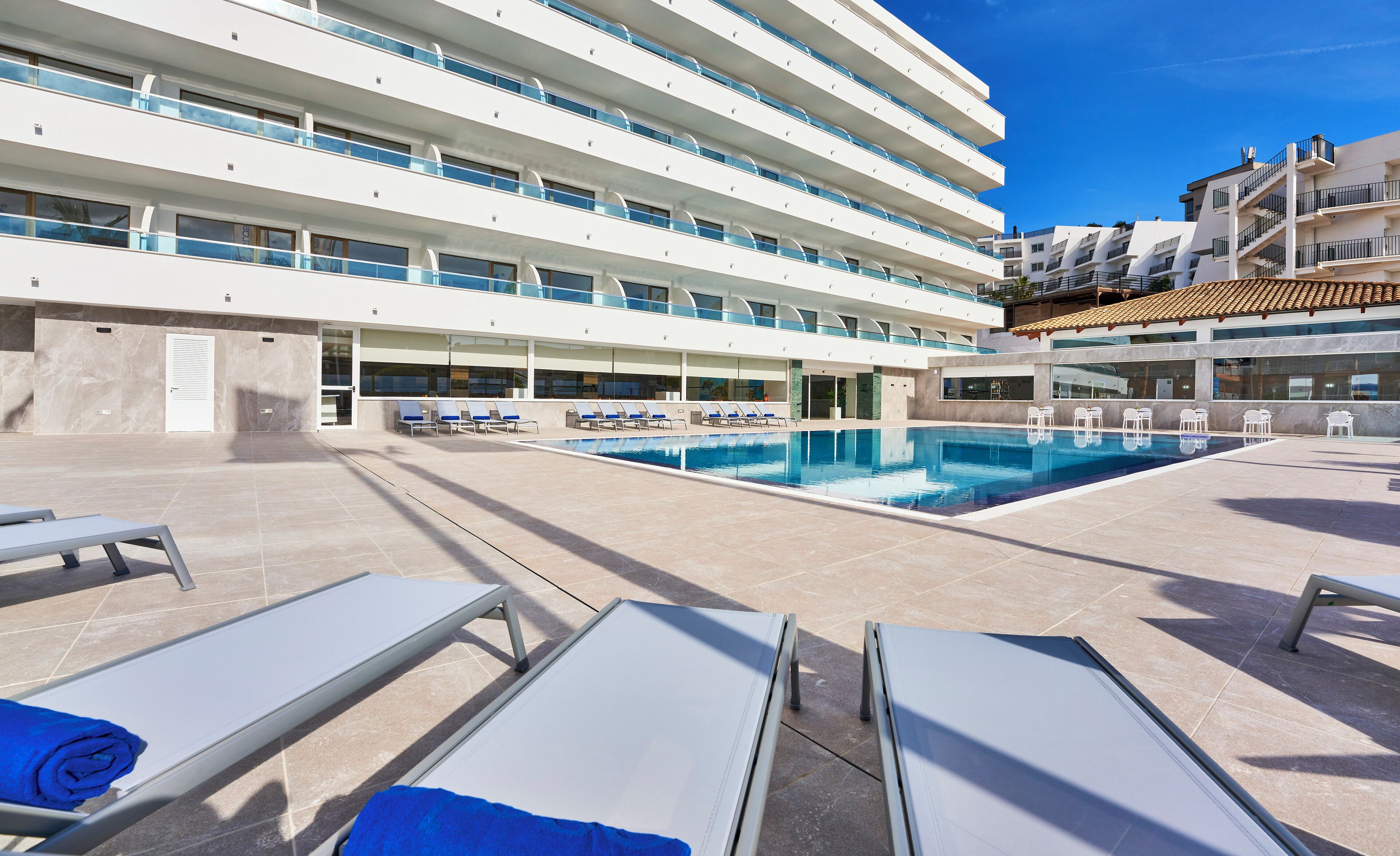 Photo - Globales Torrenova