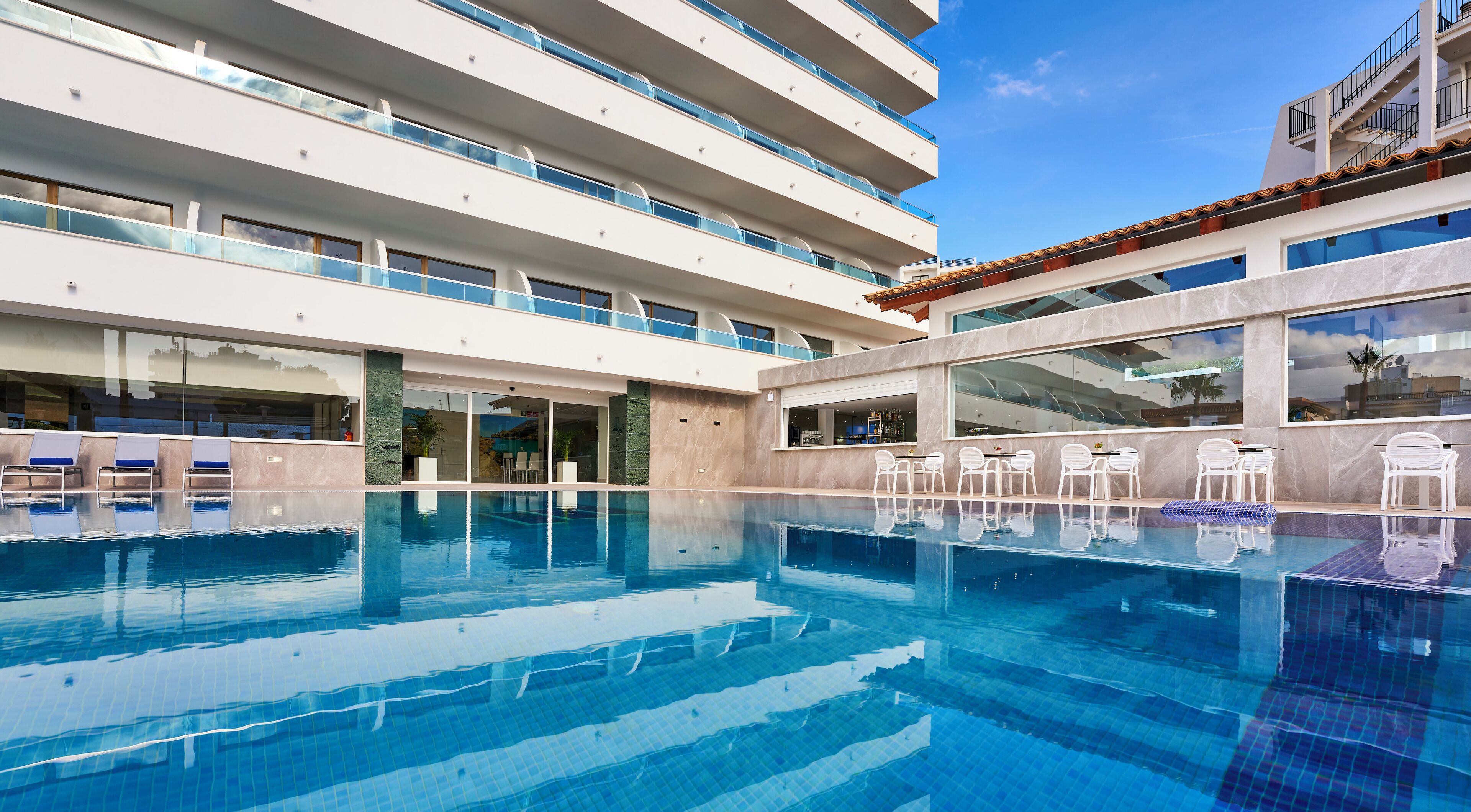 Photo - Globales Torrenova