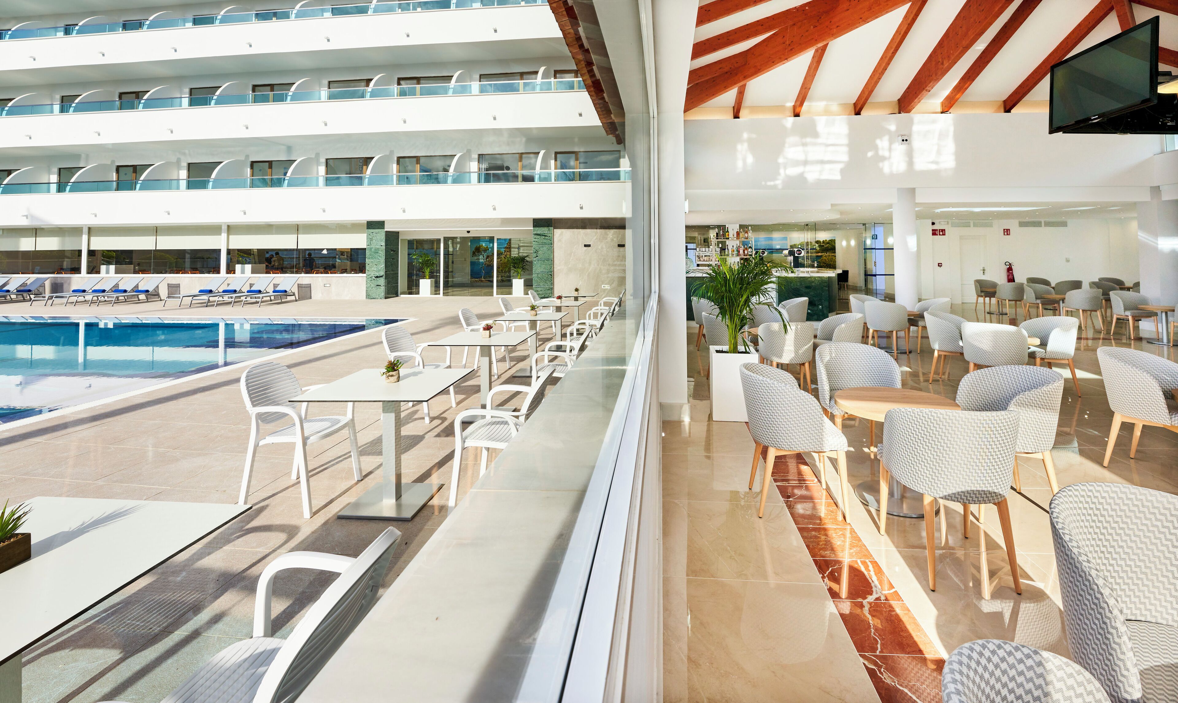 Photo - Globales Torrenova