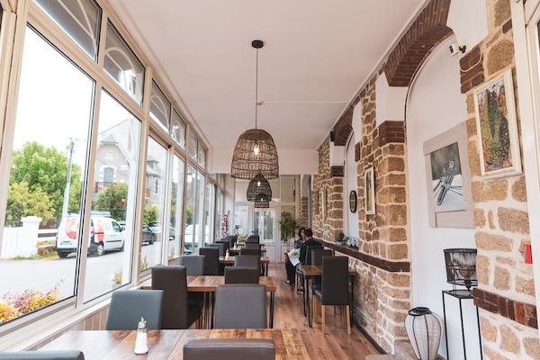 Colazione a buffet, servita tutte le mattine (15.00 EUR a persona)