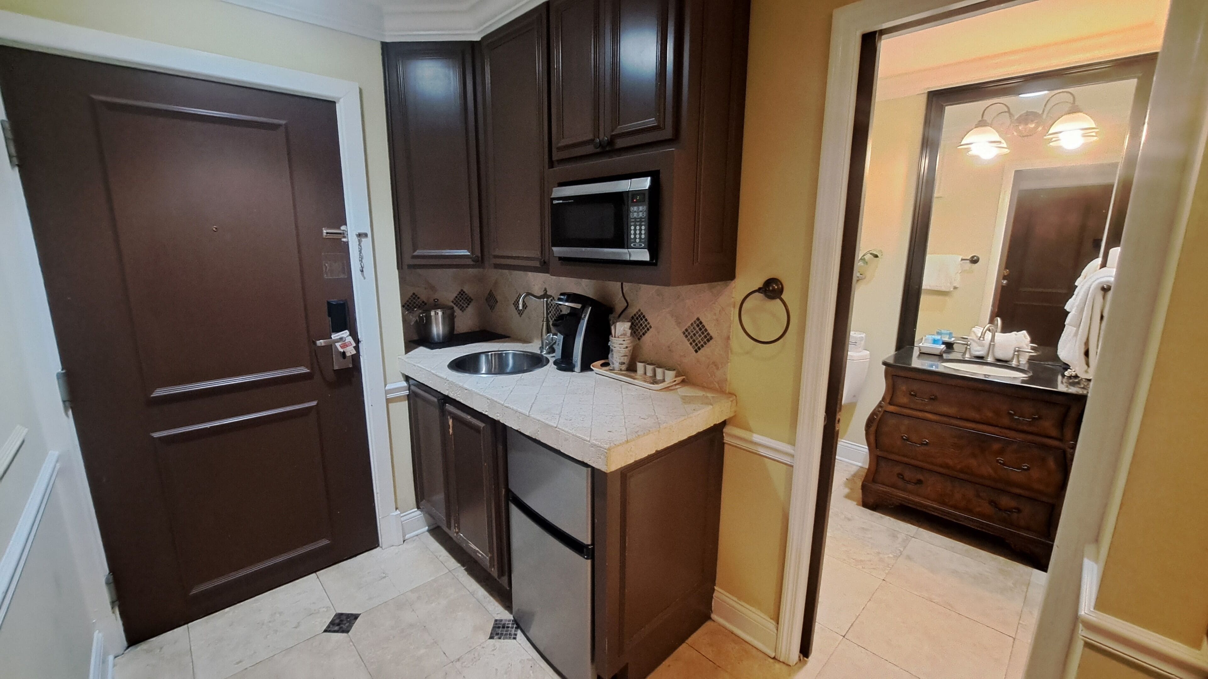 king room 111 | premium bedding, individually decorated, individually furnished