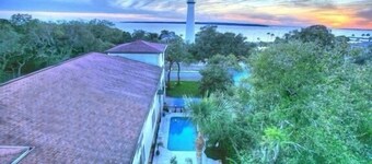 Saint Simons Inn by the Lighthouse