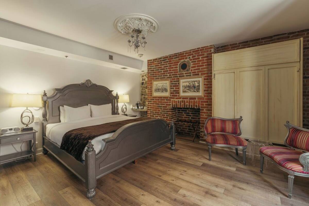 Junior Suite Double | Premium bedding, pillowtop beds, desk, blackout drapes