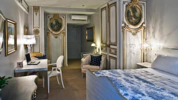 Junior-Suite, Stadtblick | Hochwertige Bettwaren, Pillowtop-Betten, individuell dekoriert