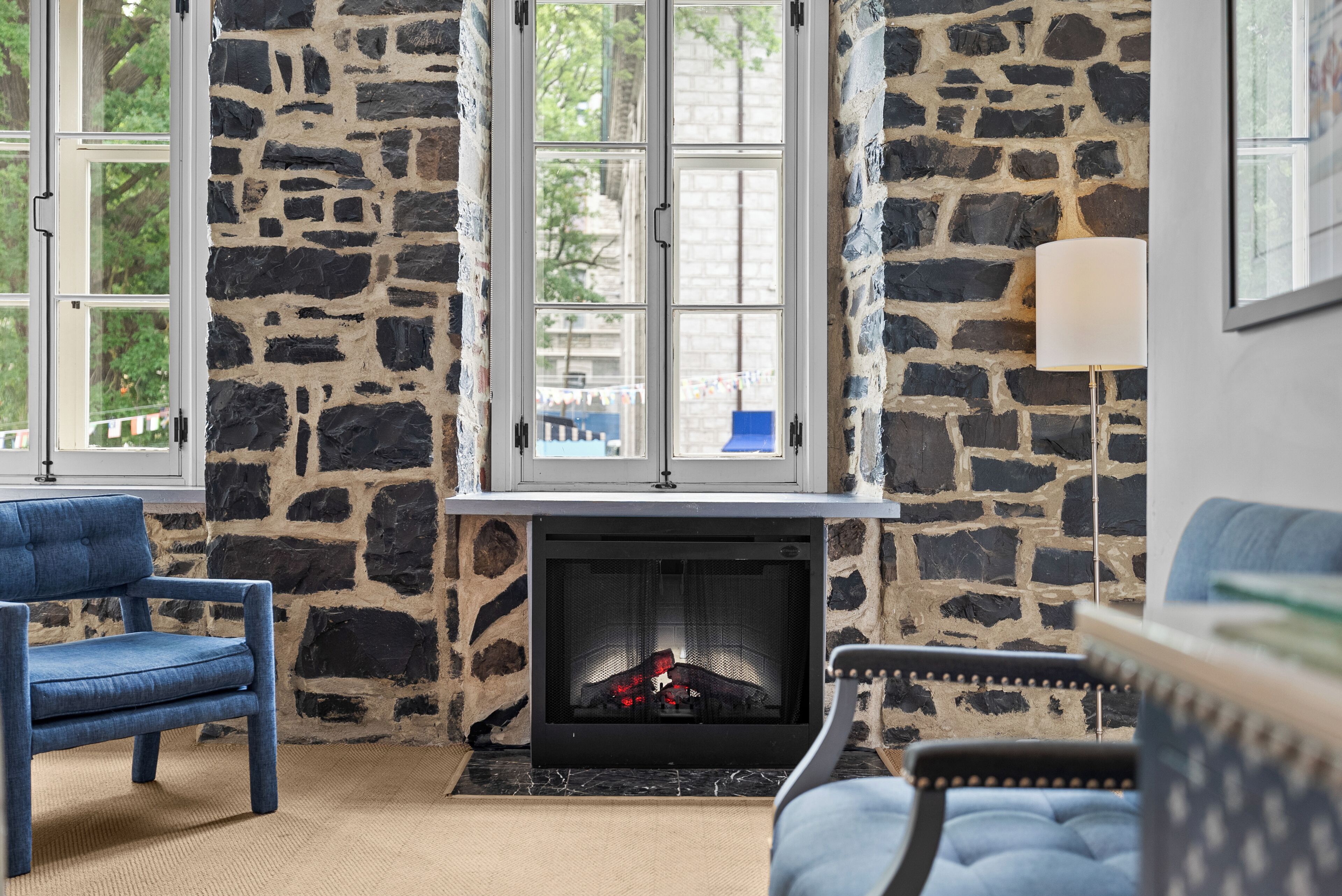 Foto - Auberge Place d'Armes - Par Aneyro