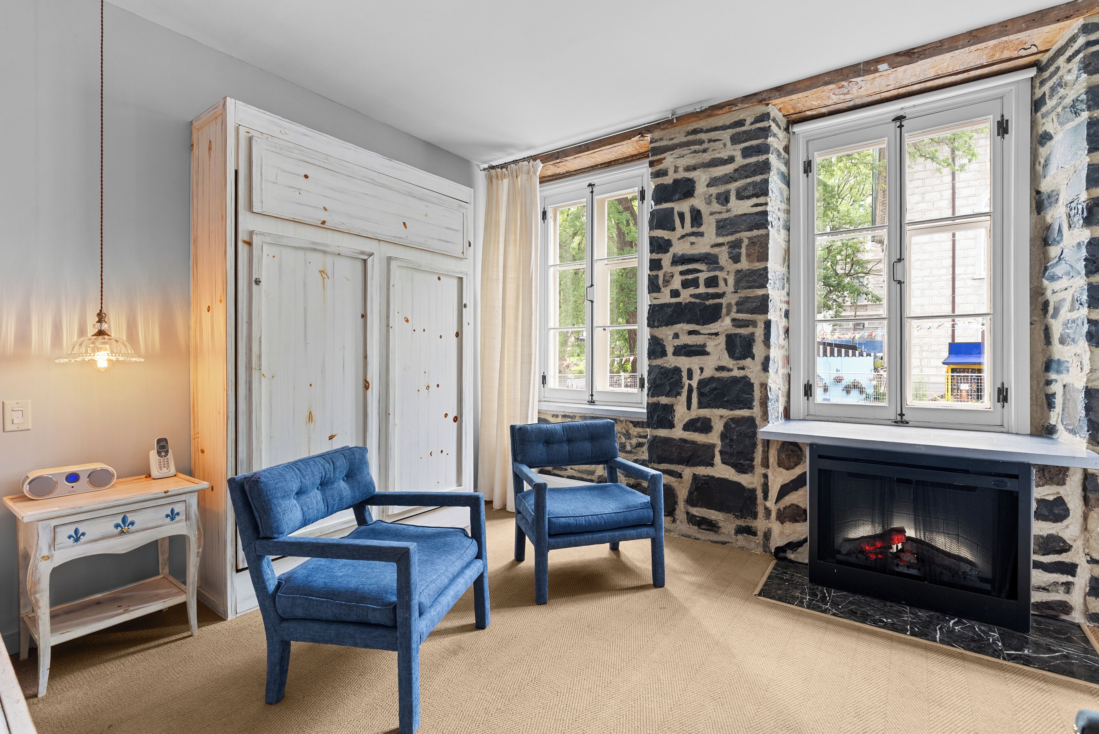 Foto - Auberge Place d'Armes - Par Aneyro